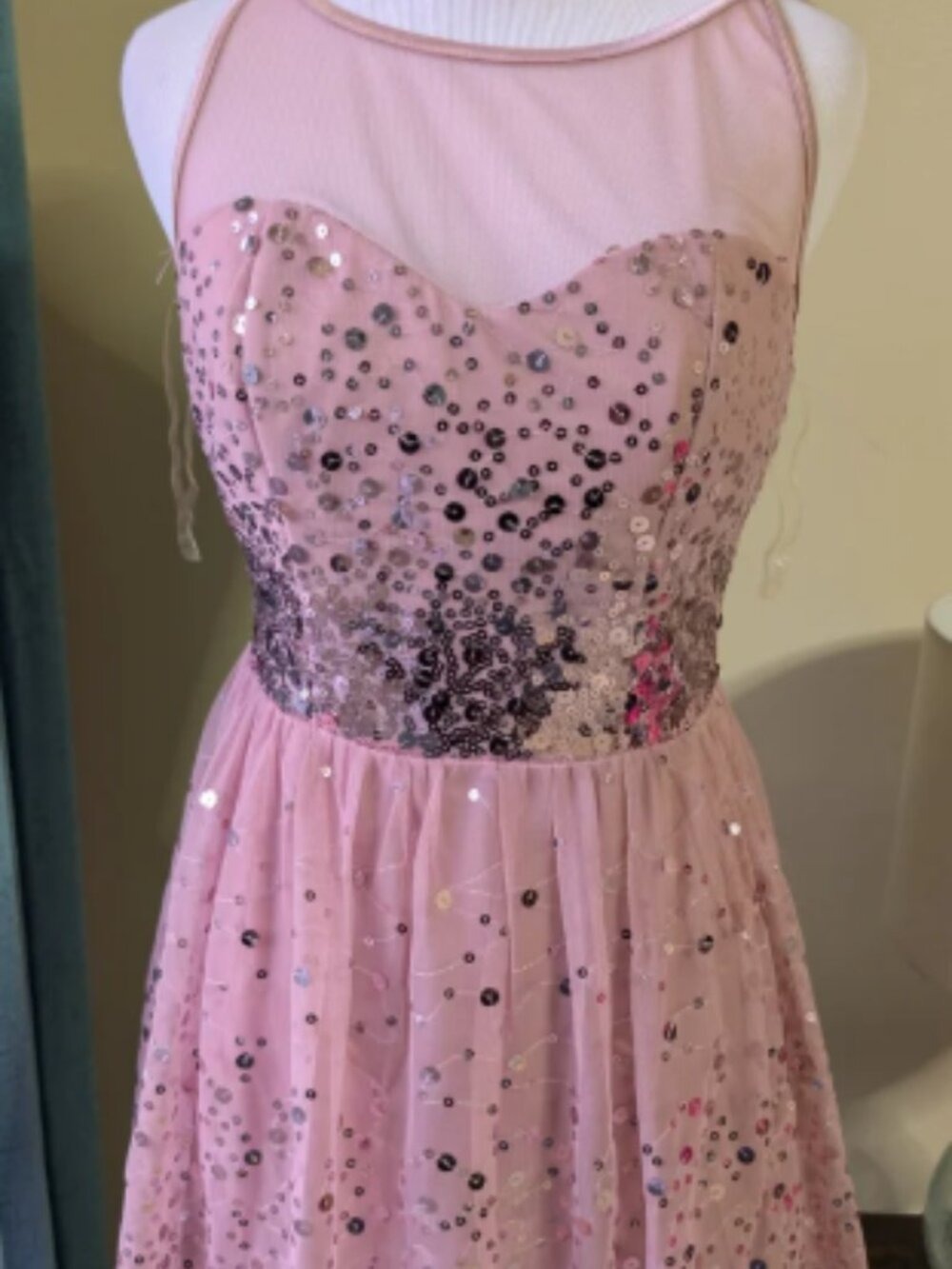 dELiA*s Pink Mesh Trim Subtle Sheen Dress in Size 5 Juniors. Preloved